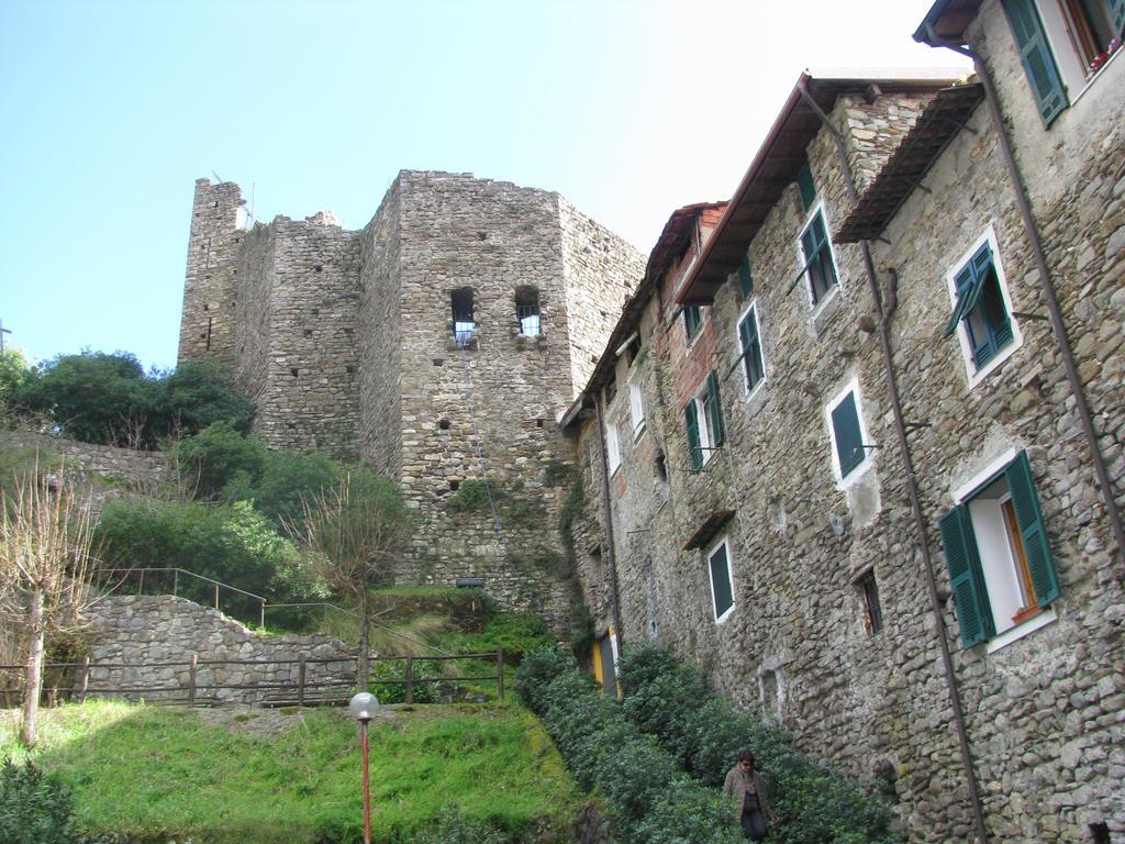 Casa Med Holiday Home Isolabona Exterior photo