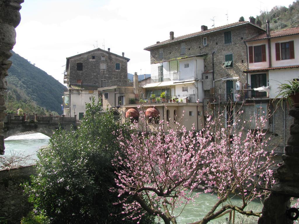Casa Med Holiday Home Isolabona Exterior photo